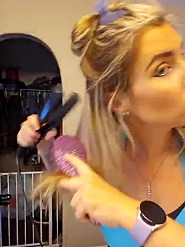 ellieconradxo online show from 02/09/25, 08:02