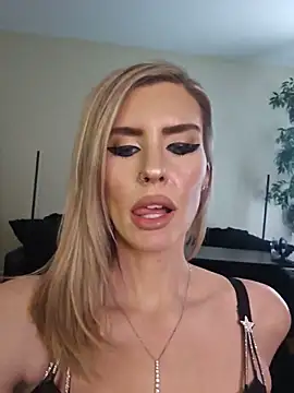 ellieconradxo online show from 06/01/26, 07:15