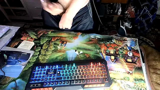 Snapshot of oleg1984 chatting on 09/17/25, 08:43 oleg1984 online show from 09/17/25, 08:43