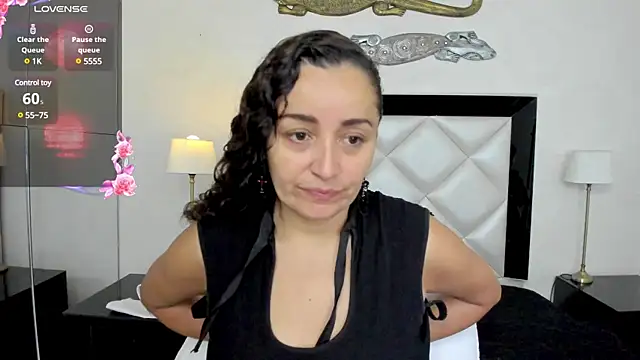  luna  sweet  online show from 03/12/25, 03:24