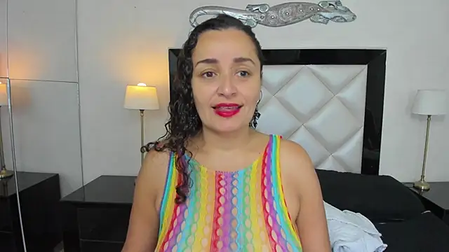  luna  sweet  online show from 03/16/25, 03:47