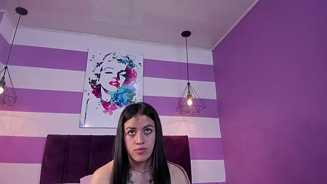 Snapshot of Alli_cooper chatting on 01/14/25, 06:49 Alli cooper online show from 01/14/25, 06:49