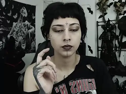 n0sferatus   online show from 06/13/26, 02:53