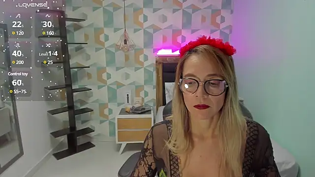 CATIAJONES online show from 01/18/25, 06:53