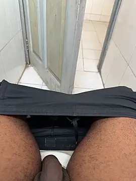 Black-mamba-madingo online show from 11/19/25, 10:48