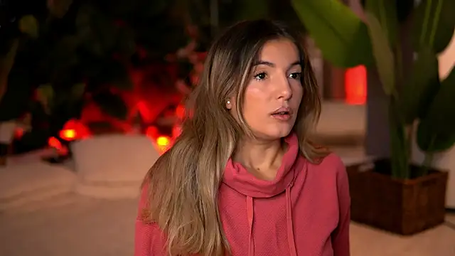 KellyMathews online show from 12/23/25, 02:42