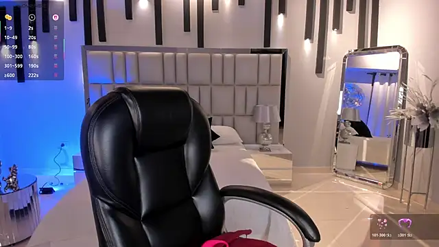 AmberLewis  online show from 11/06/25, 03:07