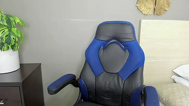 chaymae nah  online show from 12/06/24, 05:53