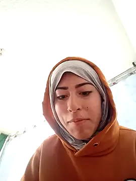 chaymae nah  online show from 01/14/25, 12:56