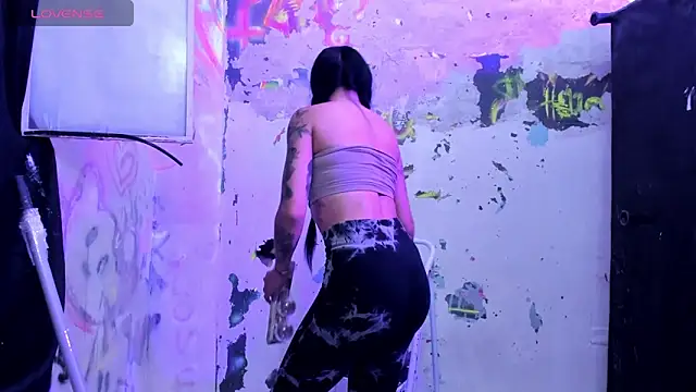 chaymae nah  online show from 06/09/26, 05:41