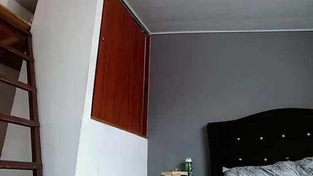 Emilia 1995 online show from 06/03/26, 02:33