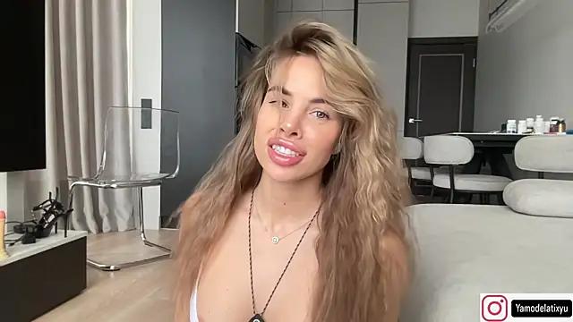 diffgirls2 online show from 11/14/25, 08:35