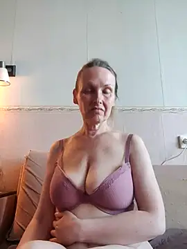 Evelina cute online show from 09/11/25, 02:39