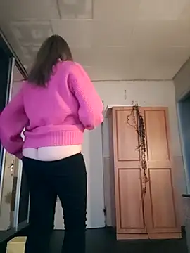 Evelina cute online show from 10/15/25, 02:50