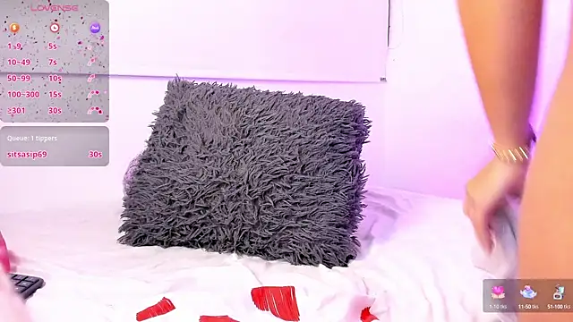 Snapshot of nyna_1 chatting on 02/14/25, 02:50 nyna 1 online show from 02/14/25, 02:50