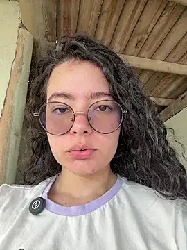 Snapshot of Antoniart_ chatting on 11/05/25, 02:28 Antoniart online show from 11/05/25, 02:28