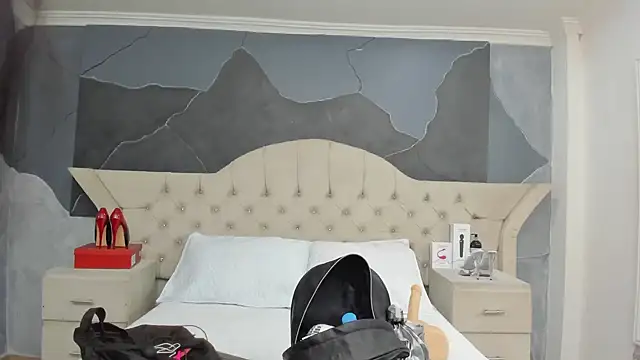 AmberGreyy  online show from 02/27/25, 12:56