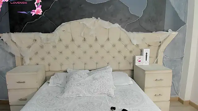 AmberGreyy  online show from 10/17/25, 05:59