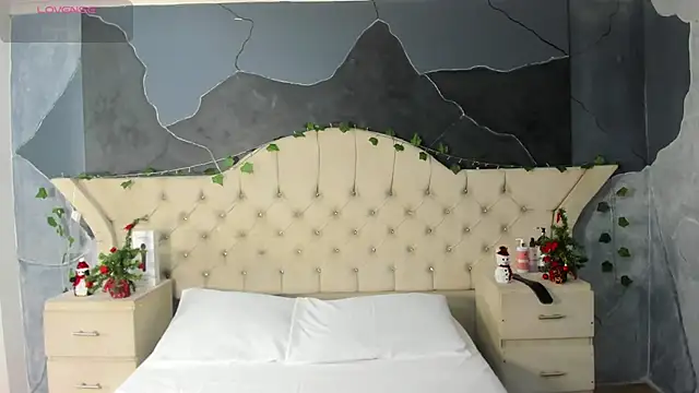 AmberGreyy  online show from 12/17/25, 04:24