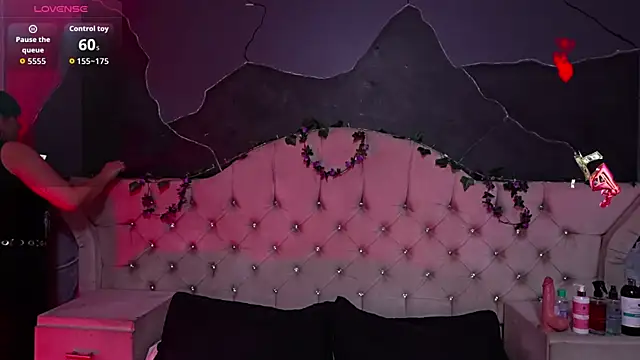 AmberGreyy  online show from 04/08/26, 05:13