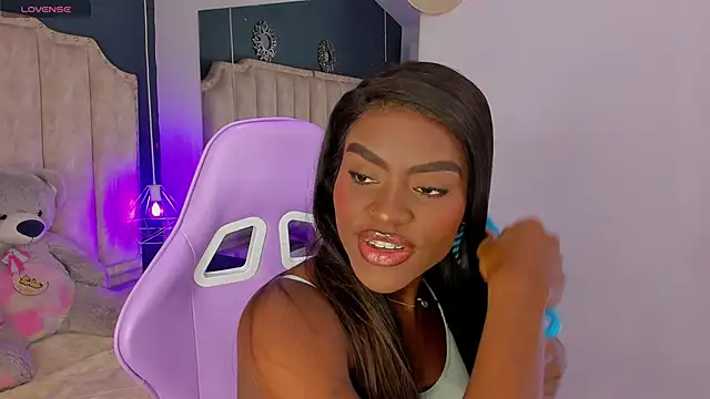 Snapshot of IsabellaBromsS chatting on 01/20/25, 09:32 IsabellaBromsS online show from 01/20/25, 09:32