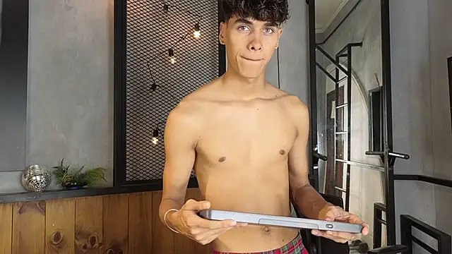 andrewortix online show from 03/10/26, 04:28