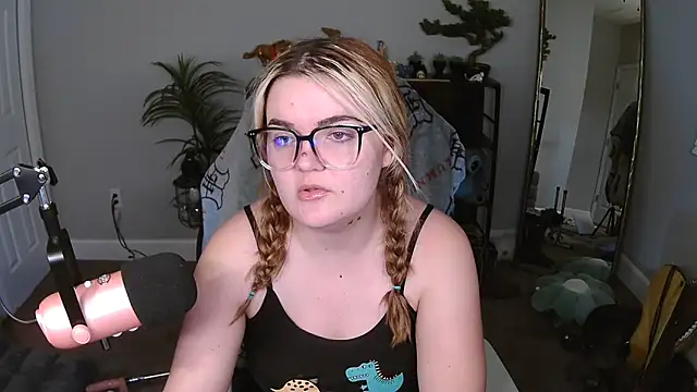 rodeobrii online show from 02/15/26, 03:47