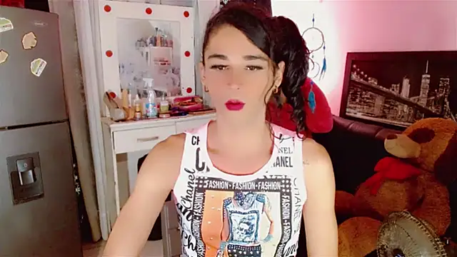 Snapshot of AngelicaDark chatting on 01/30/25, 03:00 AngelicaDark online show from 01/30/25, 03:00