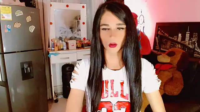 Snapshot of AngelicaDark chatting on 02/12/25, 05:37 AngelicaDark online show from 02/12/25, 05:37