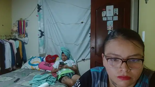 clayre and jill online show from 11/12/25, 04:35