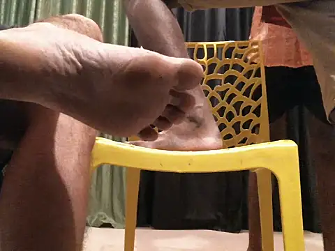 indianbull2023 online show from 03/25/26, 09:48