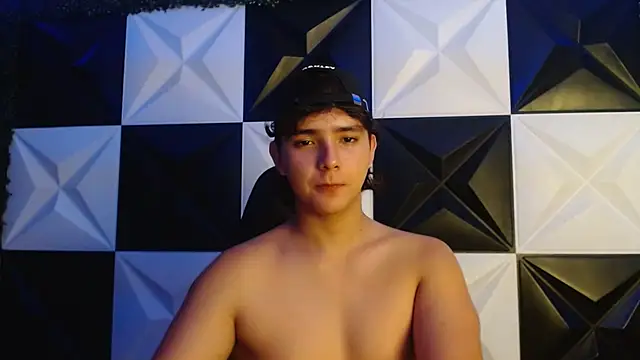 Snapshot of Dani_cumboy chatting on 03/01/25, 10:02 Dani cumboy online show from 03/01/25, 10:02