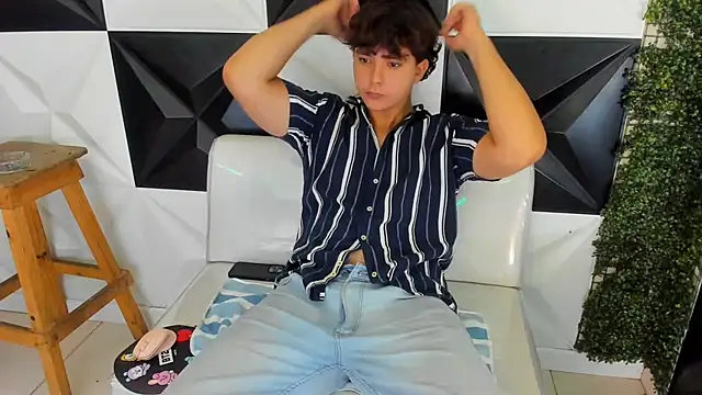 Dani cumboy online show from 11/12/25, 02:39