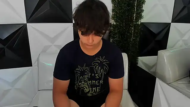 Dani cumboy online show from 11/21/25, 01:32