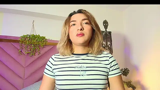 TomLondon  online show from 10/26/25, 01:50