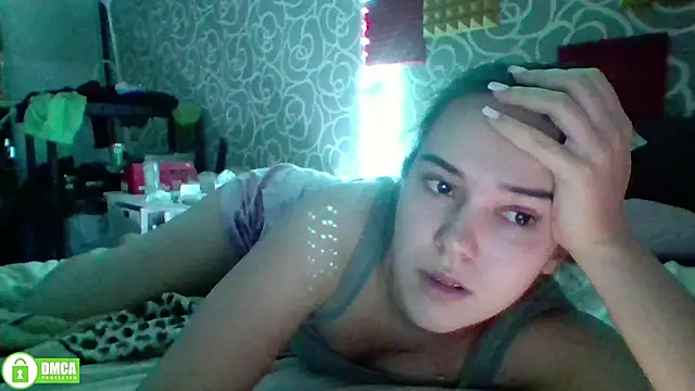 Snapshot of the_princese chatting on 12/17/24, 03:28 the princese online show from 12/17/24, 03:28