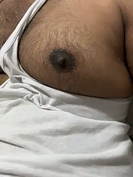 Snapshot of dick69lil chatting on 07/13/26, 02:47 dick69lil online show from 07/13/26, 02:47