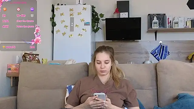 Girl alone home online show from 02/26/25, 03:30