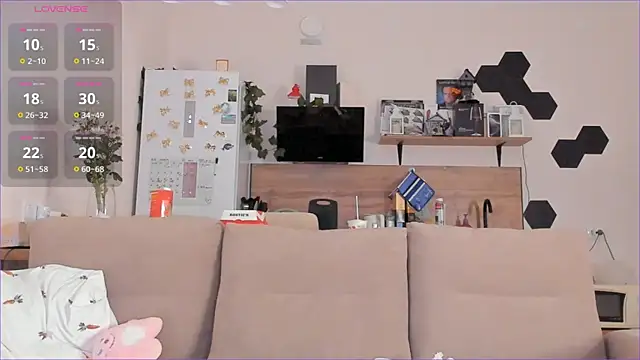 Girl alone home online show from 10/31/25, 03:40