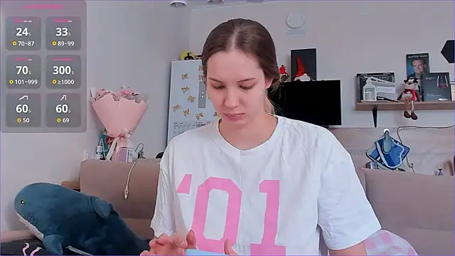 Girl alone home online show from 03/12/26, 03:56