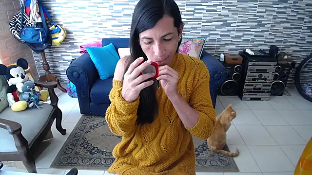 VioletaGomezCo online show from 04/18/26, 02:54