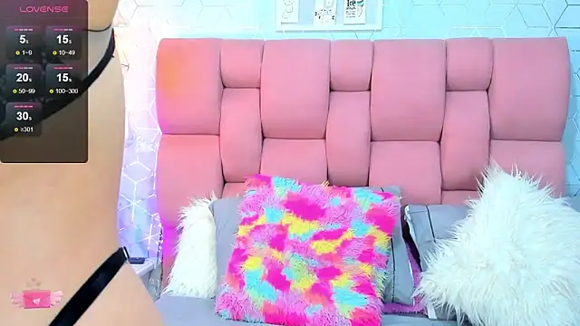 Snapshot of Zoebraham chatting on 01/22/25, 12:38 Zoebraham online show from 01/22/25, 12:38