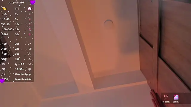 laura-hills18 online show from 01/09/26, 01:03