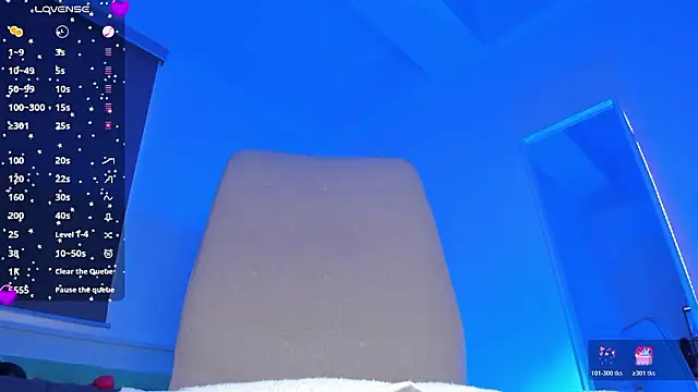 laura-hills18 online show from 03/21/26, 09:18