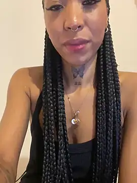 Snapshot of cristal_subin69 chatting on 12/05/25, 01:36 cristal subin69 online show from 12/05/25, 01:36