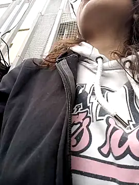 karlamorris  online show from 01/28/25, 01:27