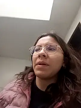 karlamorris  online show from 02/13/25, 01:15