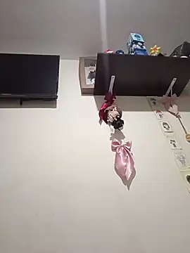 karlamorris  online show from 11/14/25, 11:42