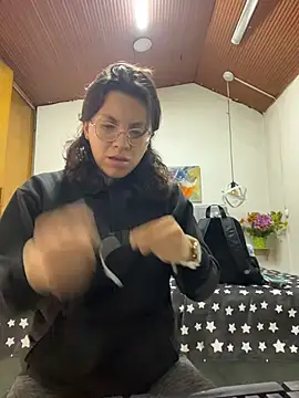 karlamorris  online show from 03/25/26, 01:06