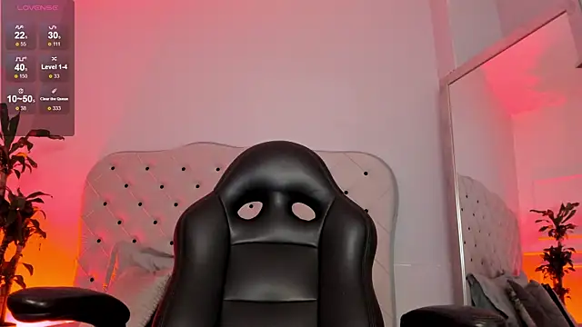 Snapshot of renee_shelby_ chatting on 03/08/25, 10:24 renee shelby online show from 03/08/25, 10:24